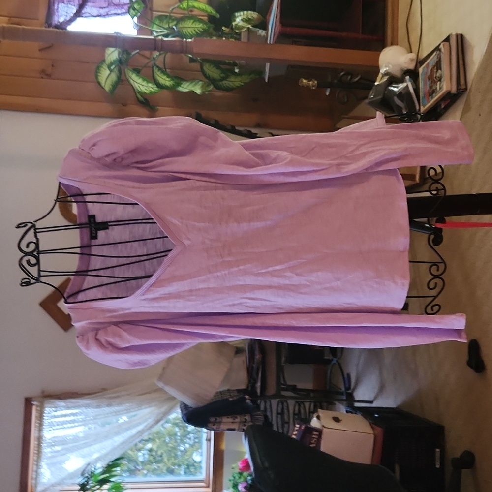 Express puffy shoulder shirt